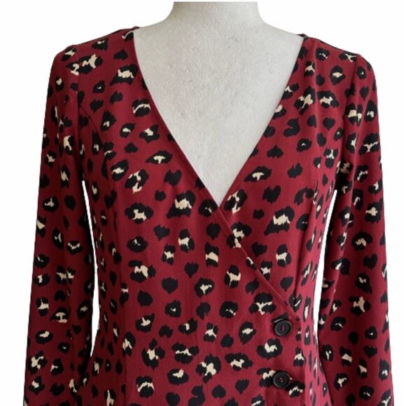 Divided Red Burgundy Animal Print V-Neck Long Sleeve Wrap Dress Size 6 NEW - Picture 4 of 13